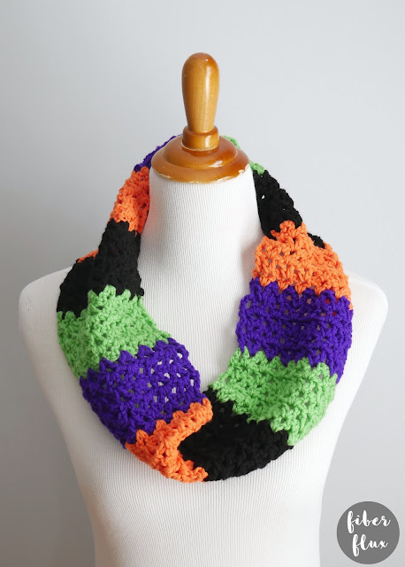 Halloween Crochet!  Spooky Season is upon us and here are 6 super fun projects to make it extra festive!  From fun cowls to wear, pumpkins, and even a cute tote that can be used for trick or treating too! 