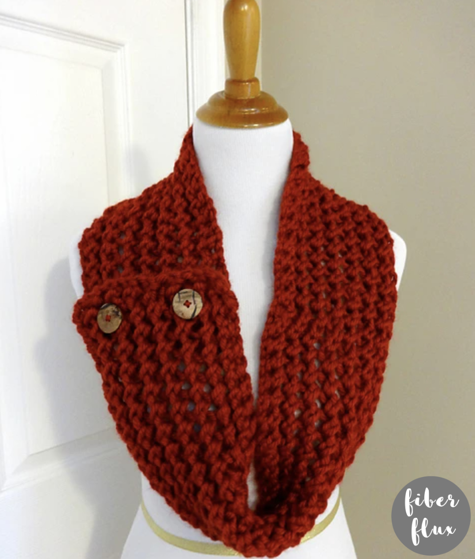 Cinnabar Knit Button Scarf, Free Pattern + Video - fiberfluxblog.com